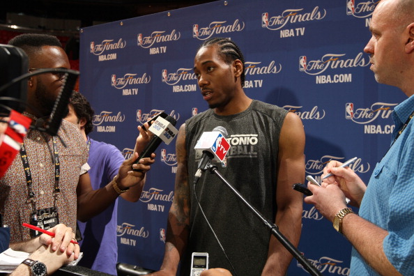 萨拉维亚：姆巴佩会成为历史最佳之一；梅西是独一无二的存在