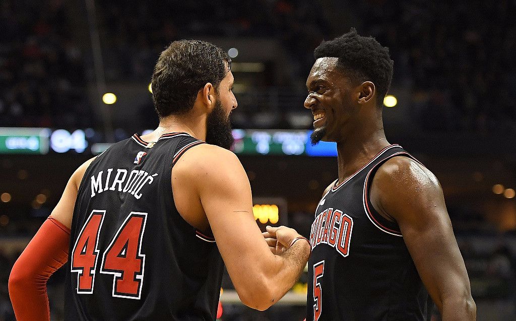 意大利女排险胜土耳其队，第二次获世锦赛冠军，瓦尔加斯空砍33分