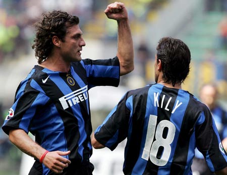 字母哥伤退，雄鹿完成18分大逆转，打赢东部第一活塞