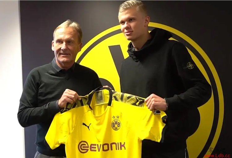 世体：巴萨将在德罗1月12日年满18岁时与其续约