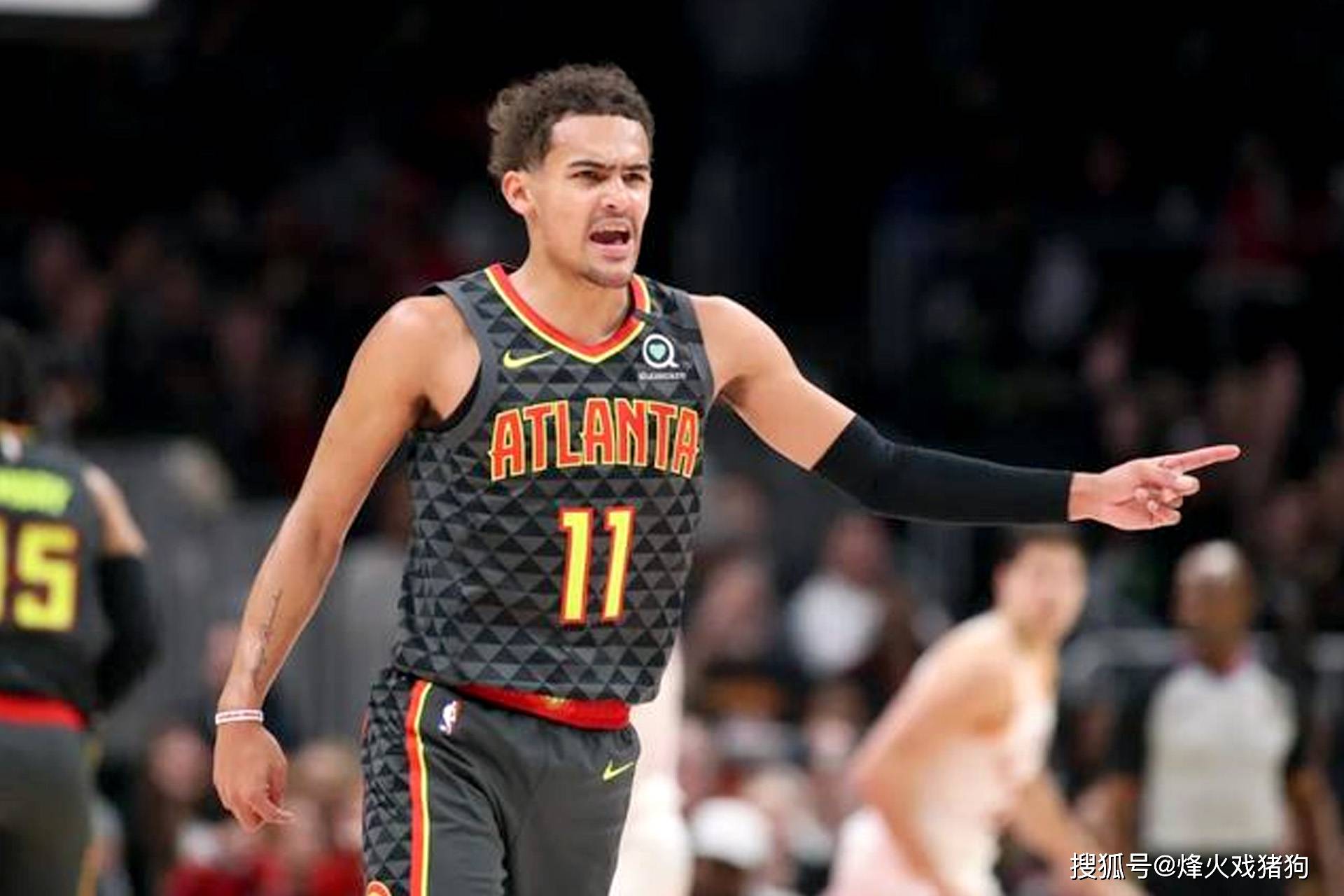 东契奇遭名嘴猛批：他是进攻球霸+误用詹姆斯！