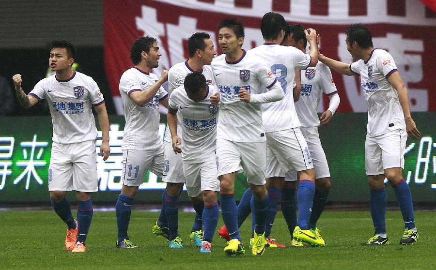 拉齐奥已向莱切询问了中后卫基亚隆达·加斯帕的相关信息。 来源：著名记者斯基拉