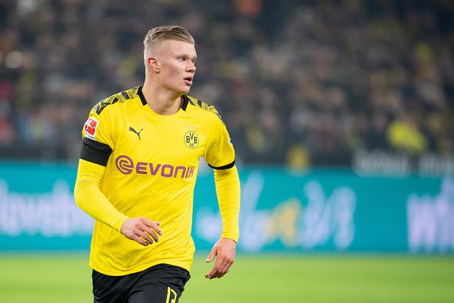 羽毛球世锦赛冠军石宇奇助力CAC2025！请于今日12点前完成优先购票认证