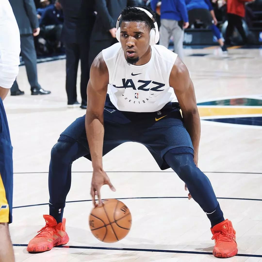 川超联赛公布多起争议判罚评议结果，多位裁判被停哨